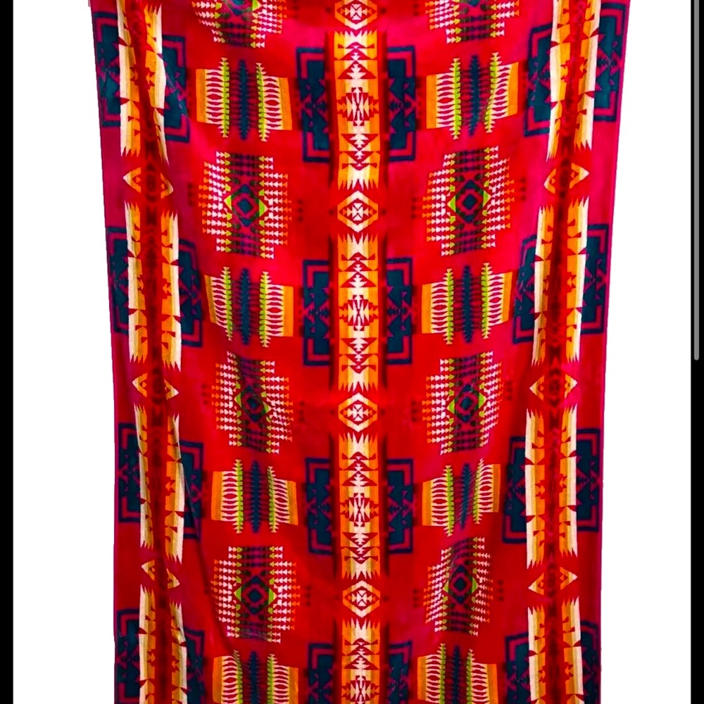 LOOKING FOR THIS TOWEL. Will pay $100 each - Pendleton Pink Towel